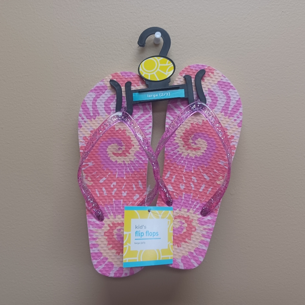 Girls NWT pink tie dye pattern flip flop youth size 2/3